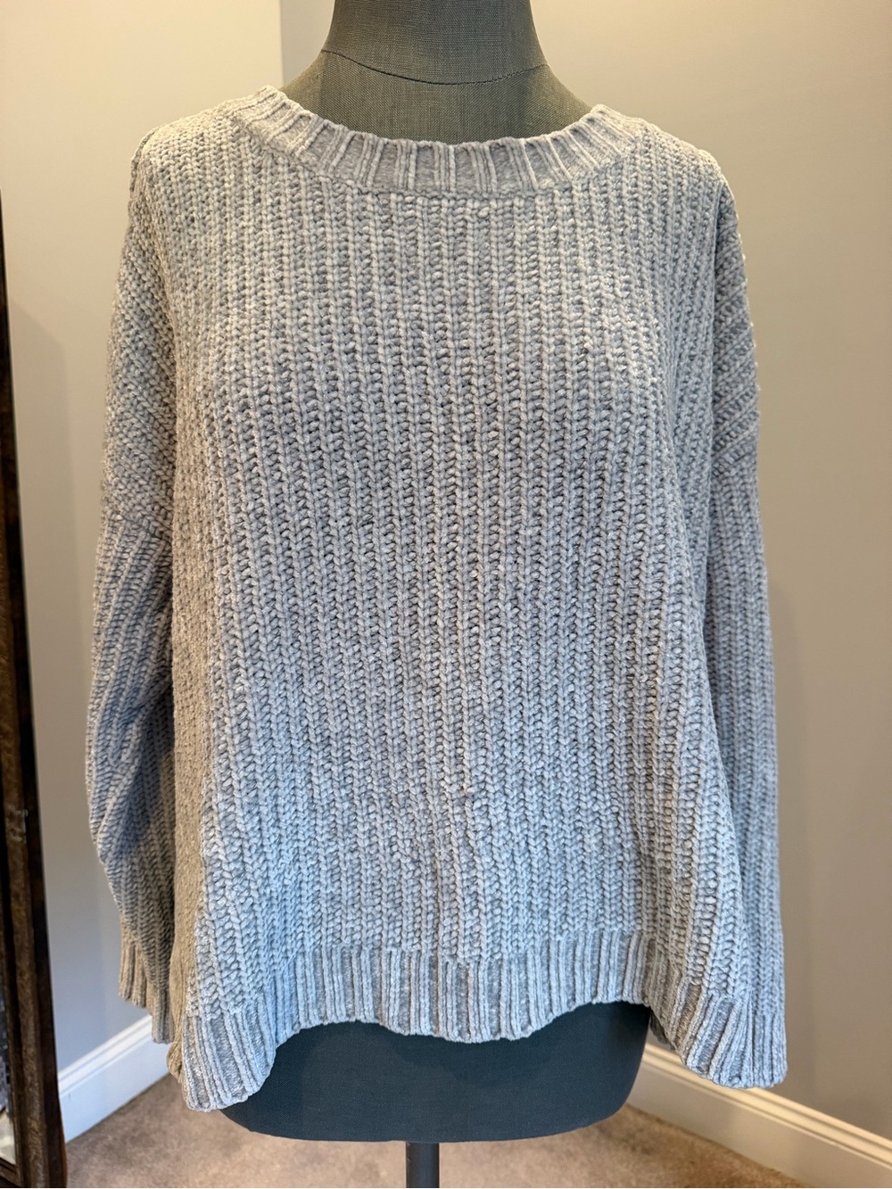 aerie Light Gray Ribbed Crewneck Sweater